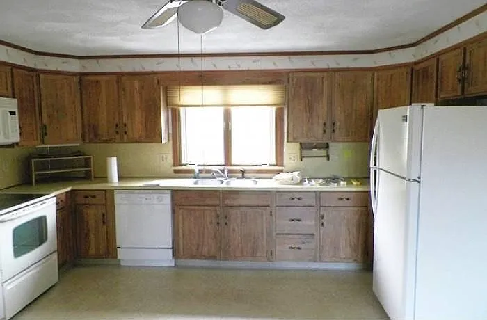 300 Old County Rd #4 — Photo 5
