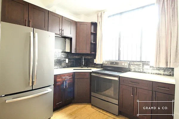 Rented by Grand & Co. | media 15