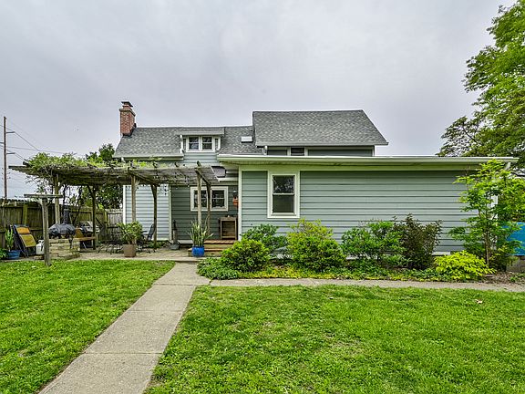 3rd image of 8002 E Rawles Ave