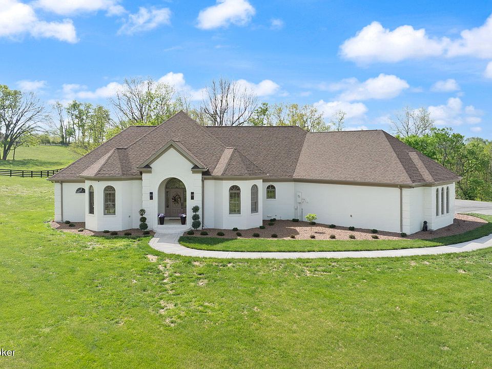 1st image of 611 Horan Ln
