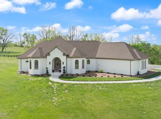 611 Horan Ln, Springfield, KY 40069