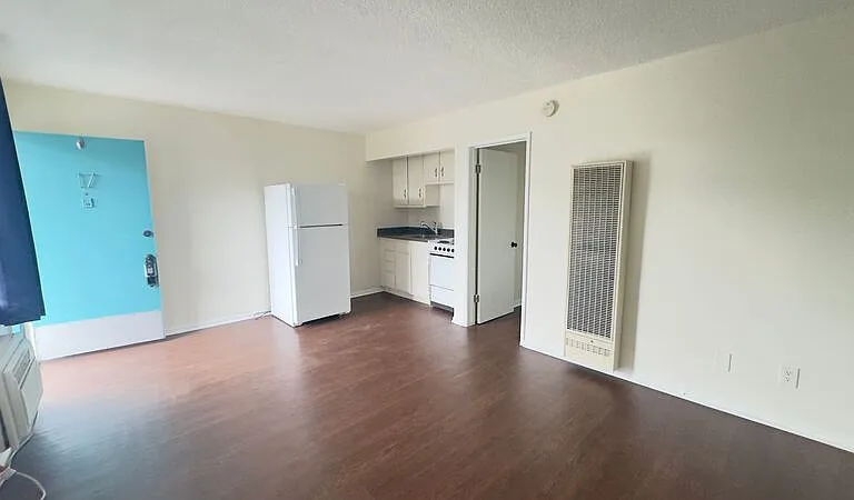 7350 Pickering Ave #17 — Photo 4