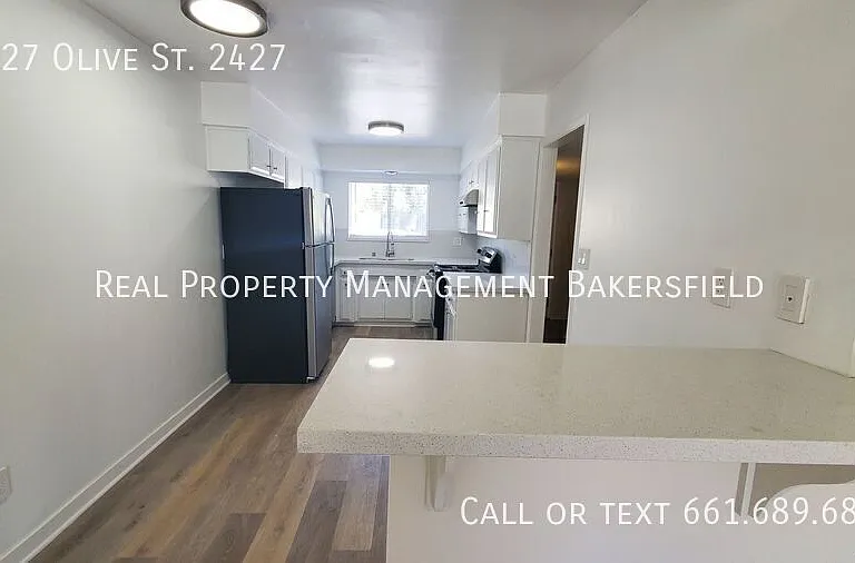2427 Olive St #2427 — Photo 3