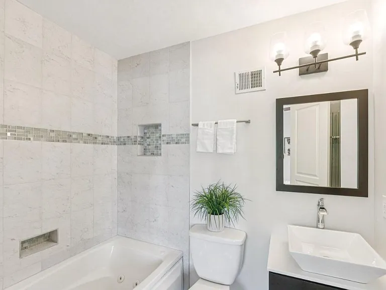 224 S St NE #2 — Photo 22