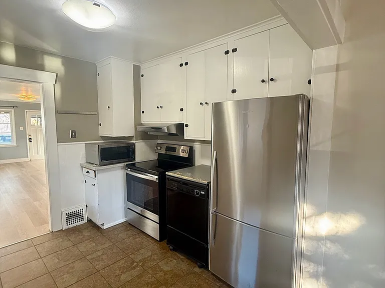 4315 Fawcett Ave — Photo 18