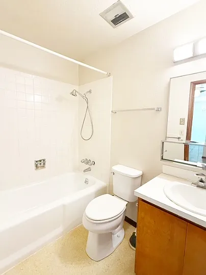 110 N Lafayette Ave #301N — Photo 12