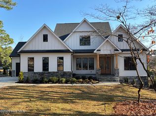 1040 Burning Tree Rd, Pinehurst, NC 28374