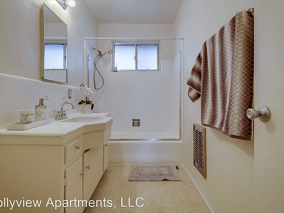2nd image of 1737 N Orange Dr #18