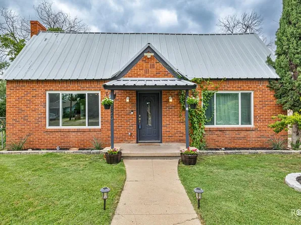 1820 North St, San Angelo, TX 76901