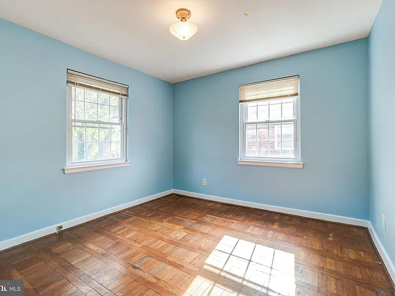 849 S Glebe Rd — Photo 21