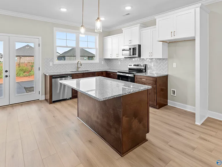 243 Susan Lynn Dr — Photo 20