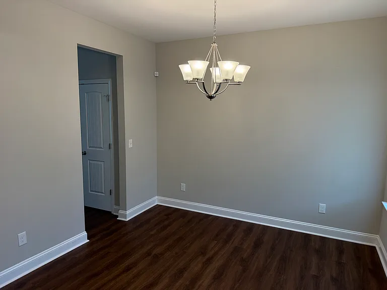 661 Mahogany Dr — Photo 17