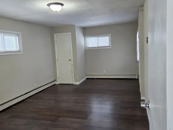 128 Hamlet Rd #A, Levittown, NY 11756