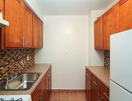 1st image of 3707 147th St APT 1R