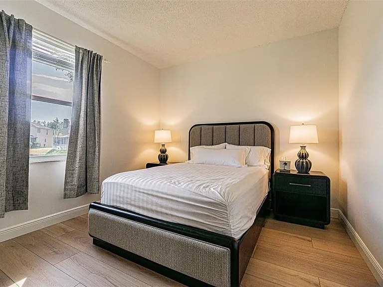 27226 Sea Breeze Way — Photo 31