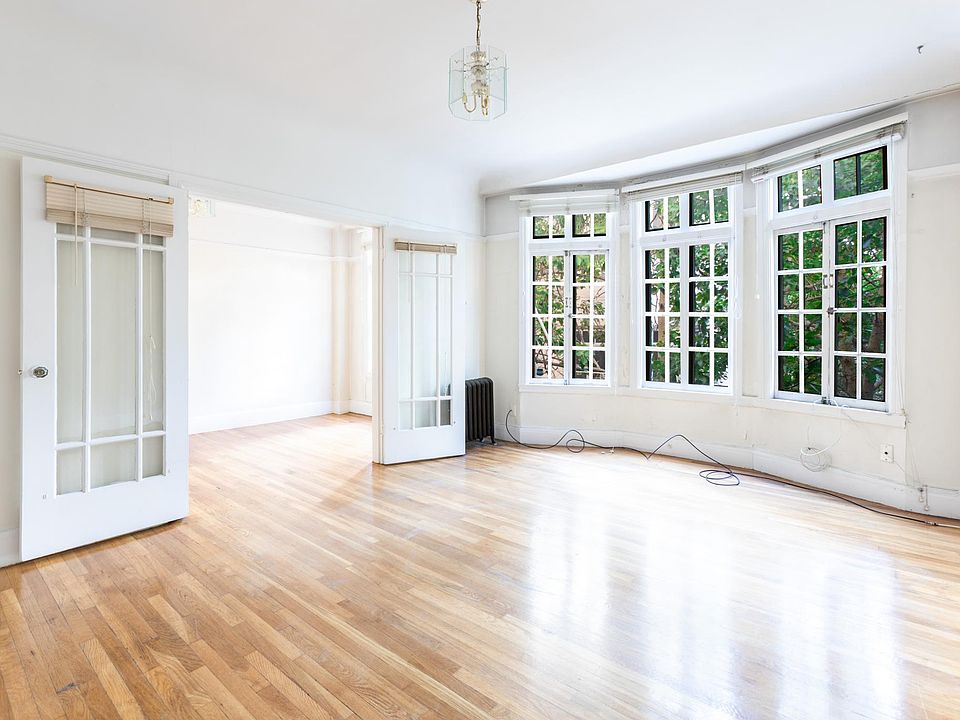 1st image of 829 Leavenworth St #302