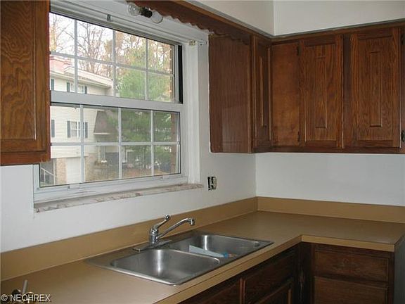 2nd image of 1333 Cedarwood Dr