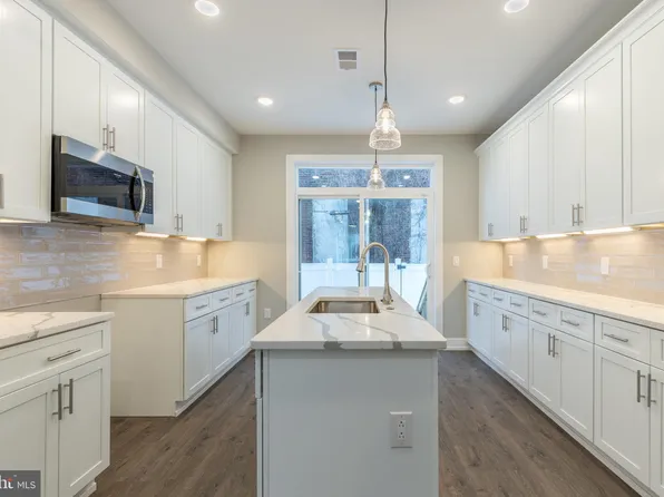 137 W Huntingdon St #1, Philadelphia, PA 19133