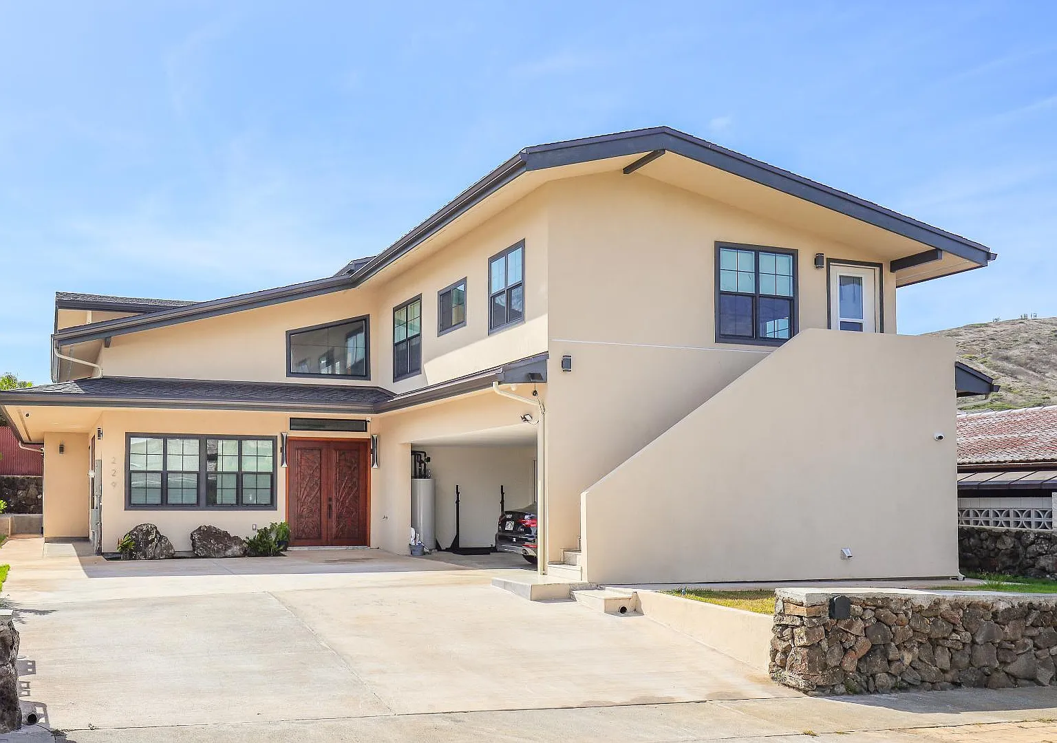 229 Hanamaulu St - 229 Hanamaulu St — Photo 1