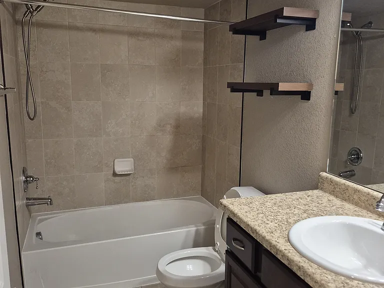 6941 Winnicut Dr — Photo 19