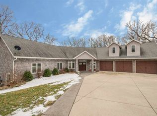 3657 Danielle Ct NE, North Liberty, IA 52317