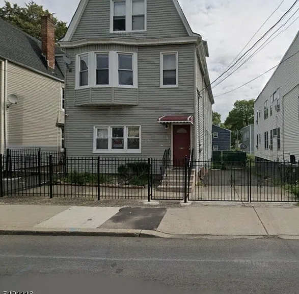 138-140 Stuyvesant Ave #1F — Photo 3