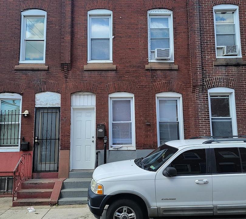 1st image of 2076 E Stella St