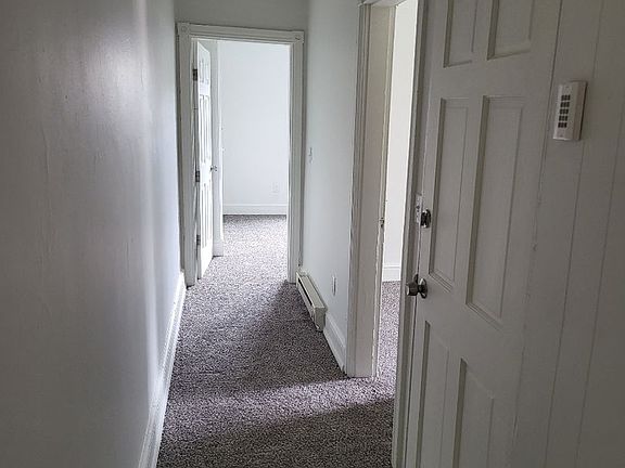 3rd image of 1010 W Main St Floor 3