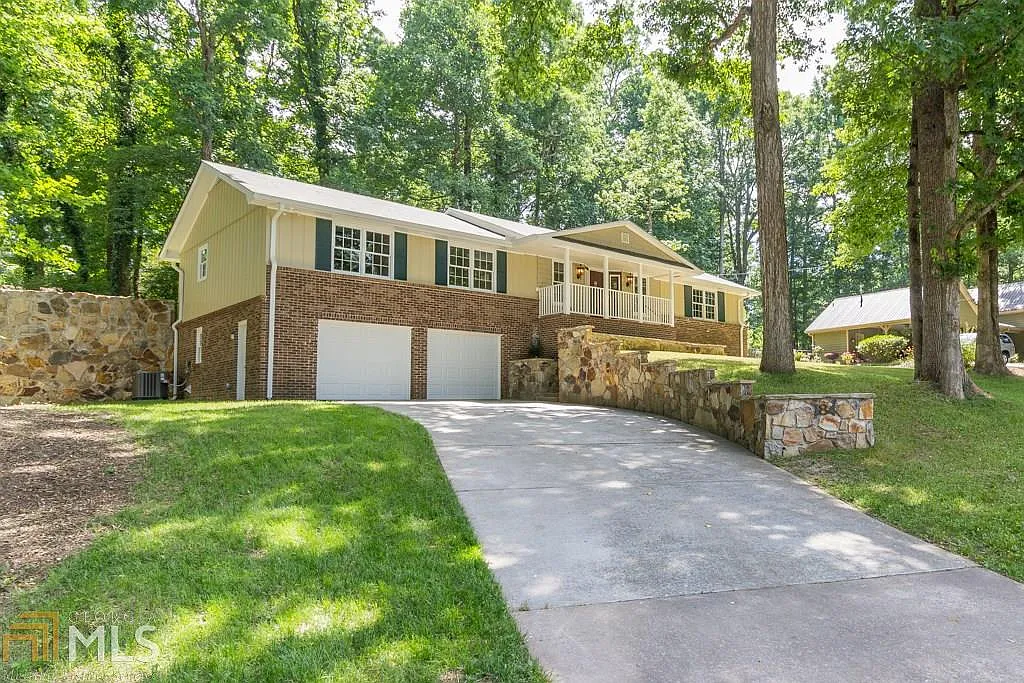 184 Mirandy Way photo 1