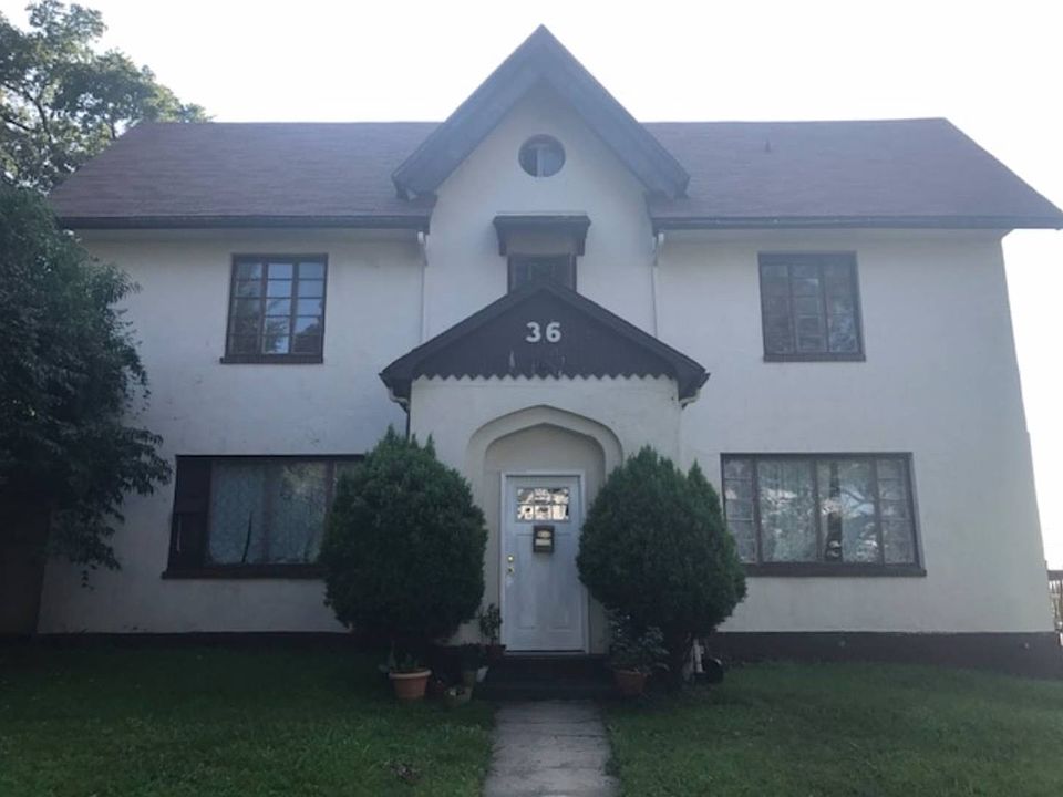 1st image of 36 Franklin Ave Fl 23