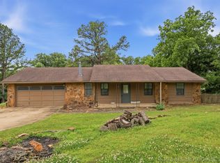 9650 E 460th Rd, Claremore, OK 74017