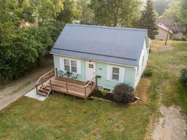 1022 N Vine St, Fergus Falls, MN 56537