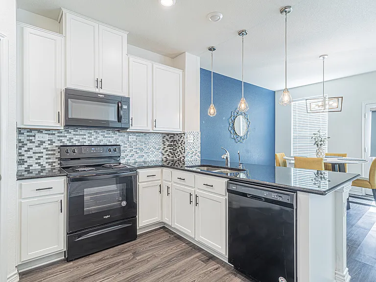 1518 Overlook Cv — Photo 4