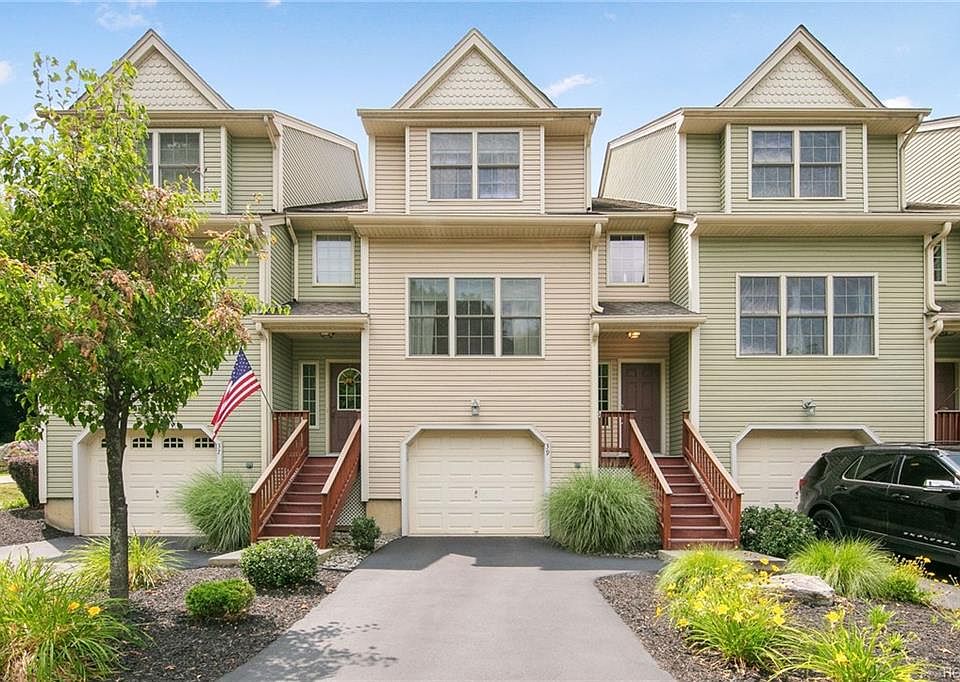 1st image of 39 Winhaven Ct #2
