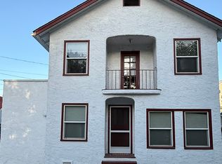 34B Center St, Weaverville, CA 96093