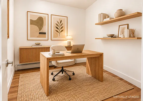 Office, photo 1