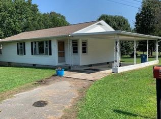 500 N Cedar St, Gleason, TN 38229