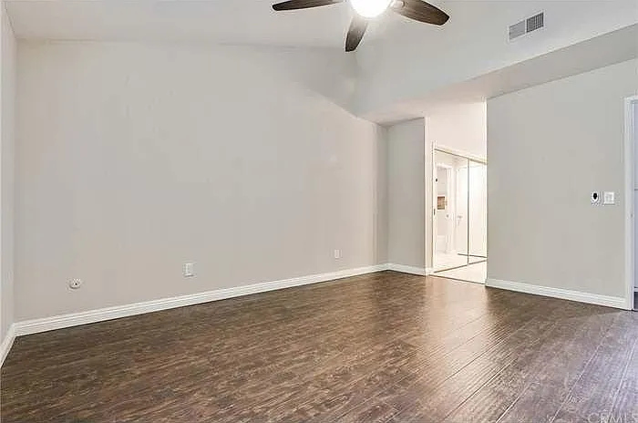 260 Cordova St