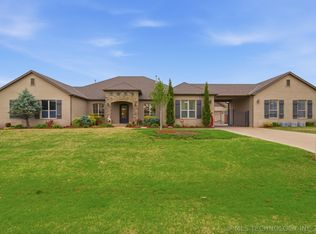 11407 E 133rd St S, Broken Arrow, OK 74011