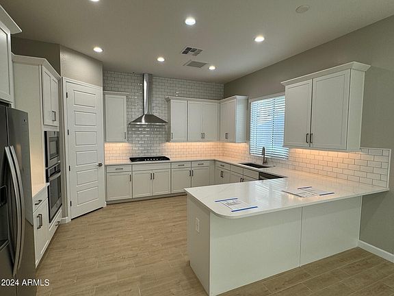 3rd image of 5124 E Gallop Way