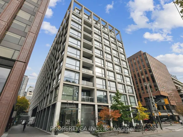 39 Brant St, Toronto, ON