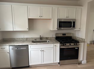 339 Fountain St APT 4, Fall River, MA 02721