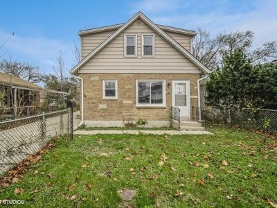 1041 Yeoman St, Waukegan, IL, 60085