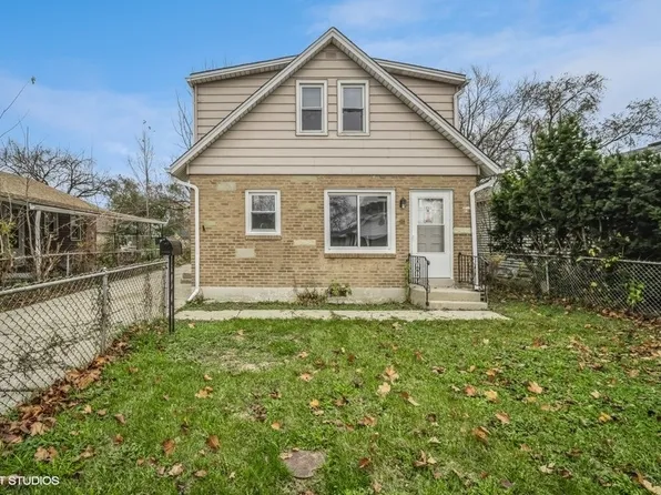 1041 Yeoman St, Waukegan, IL 60085