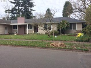 372 Palomino Dr, Eugene, OR 97401