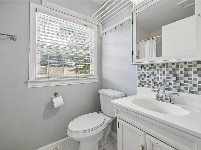 6621 Westview Dr — Photo 14