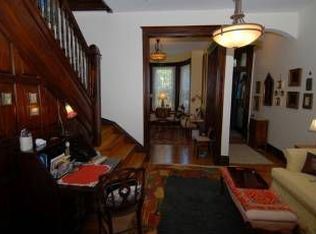 314 10th St NE, Washington, DC 20002