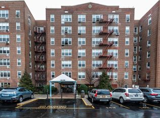 2335 Bell Blvd APT 4A, Bayside, NY 11360