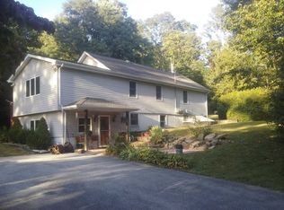 541 Salt Point Tpke, Poughkeepsie, NY 12601