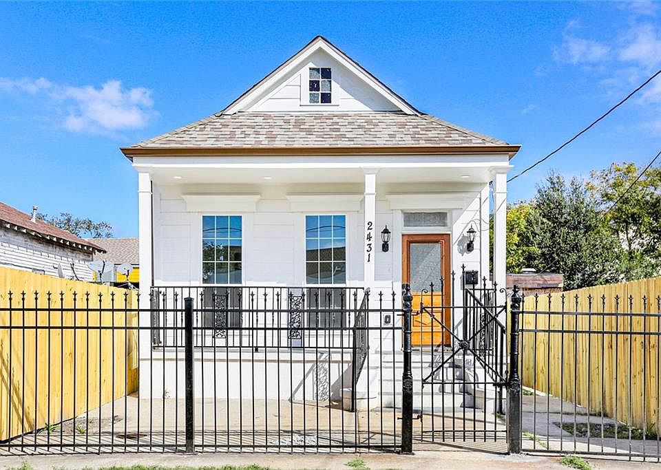 1st image of 2431 Iberville St